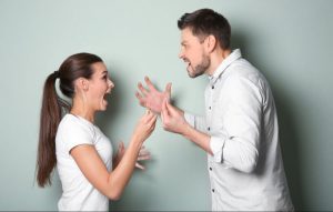 چگونه بدون دعوا با همسرم صحبت کنم ؟ چگونه بدون دعوا با همسرم صحبت کنم ؟